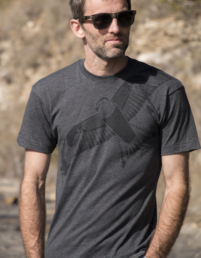 Soar heather black tee